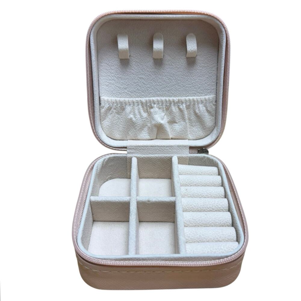 Jewelry Travel Case Light Pink Zip Around Ring Bracelet Necklace Holder 4”x 4”